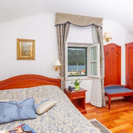 סטון Hotel Ostrea מראה חיצוני תמונה