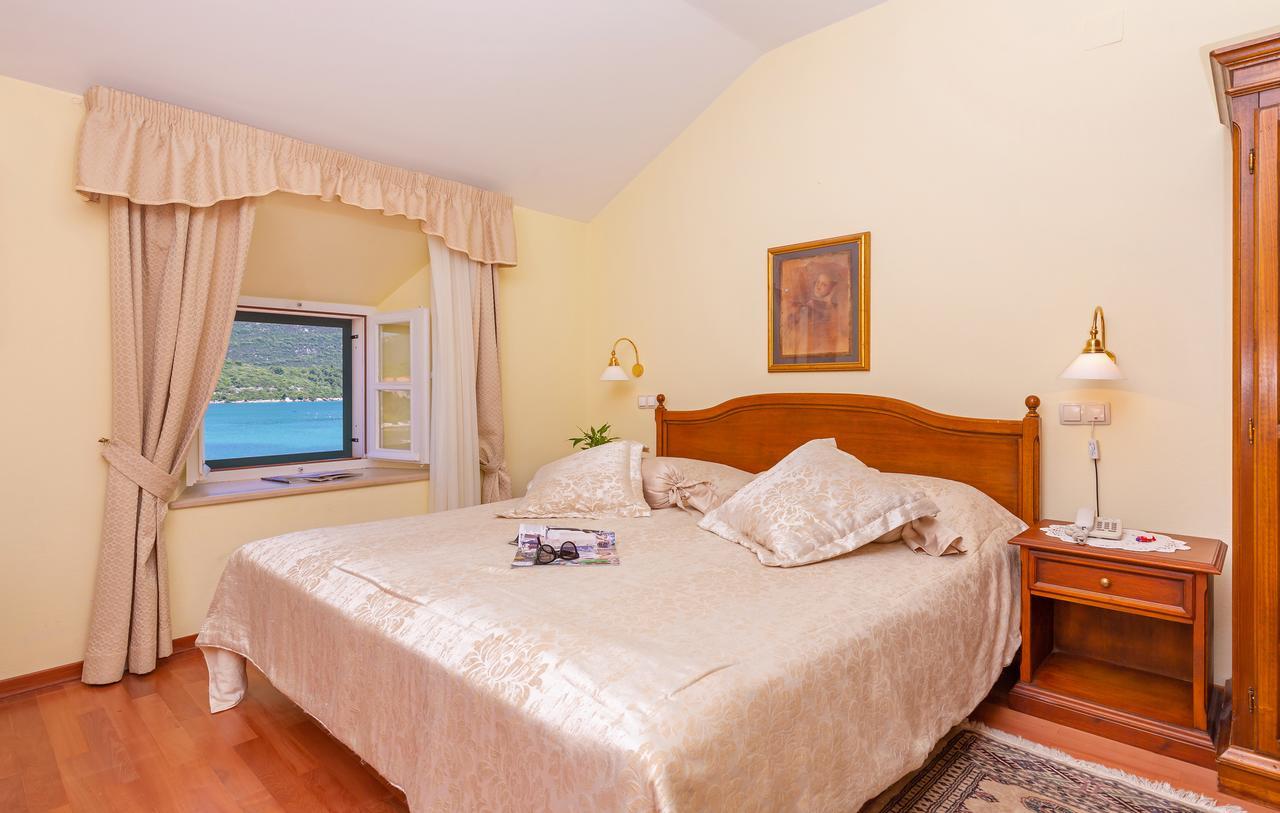 סטון Hotel Ostrea מראה חיצוני תמונה