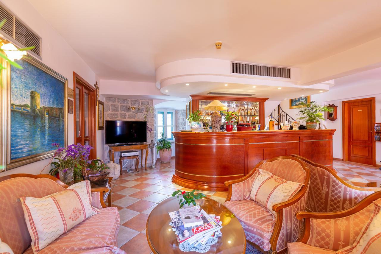 סטון Hotel Ostrea מראה חיצוני תמונה