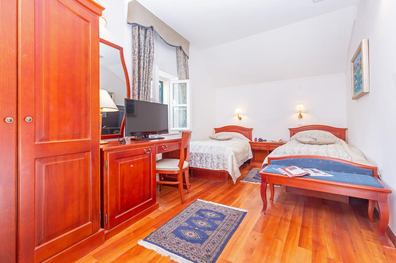 סטון Hotel Ostrea מראה חיצוני תמונה
