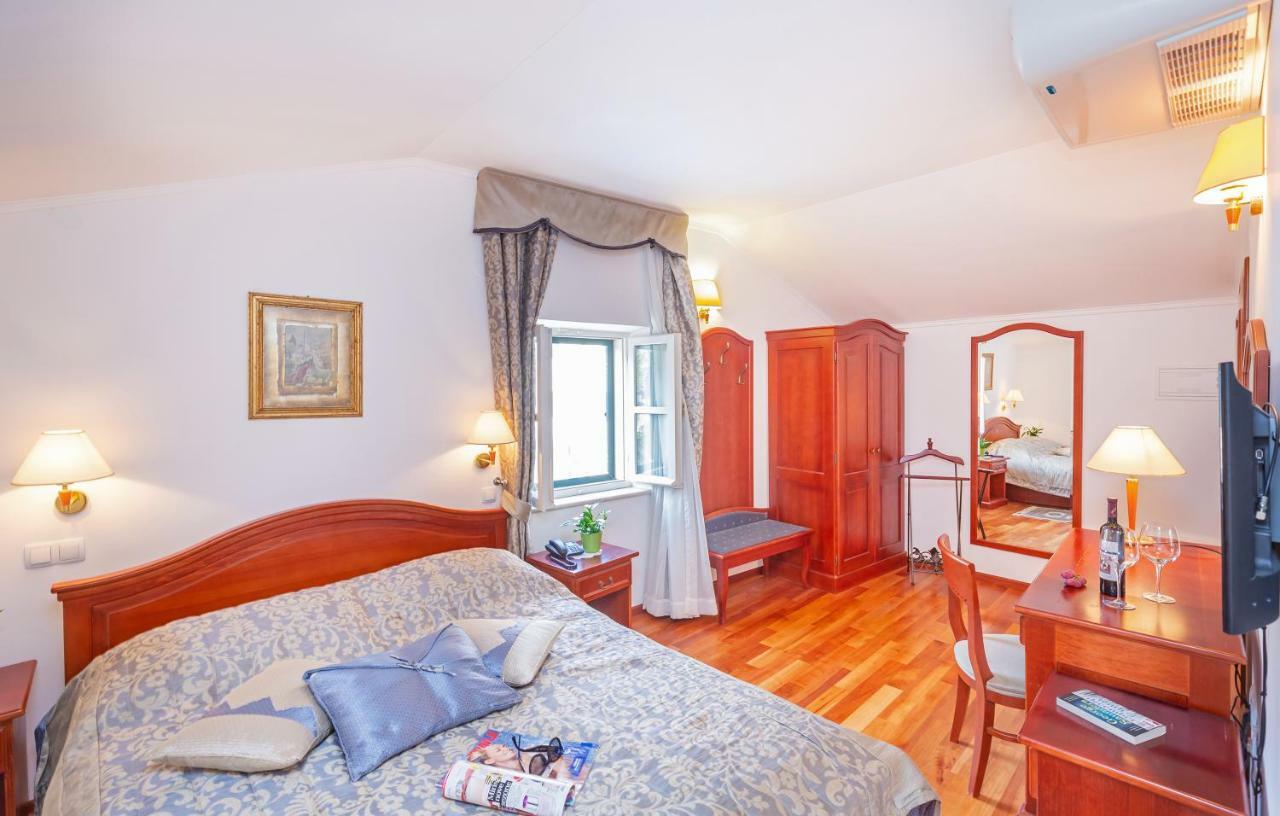 סטון Hotel Ostrea מראה חיצוני תמונה